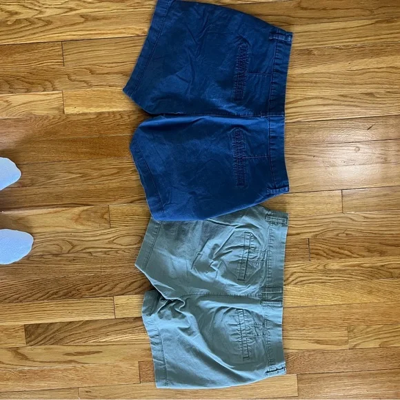 Old Navy Khaki Shorts Lot - Picture 2 of 6